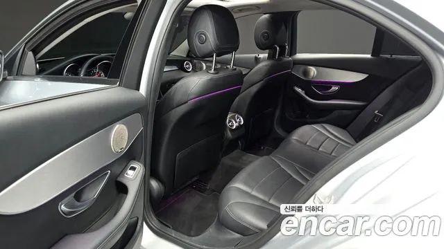 Mercedes-Benz C-Класс 2018 thumb 11