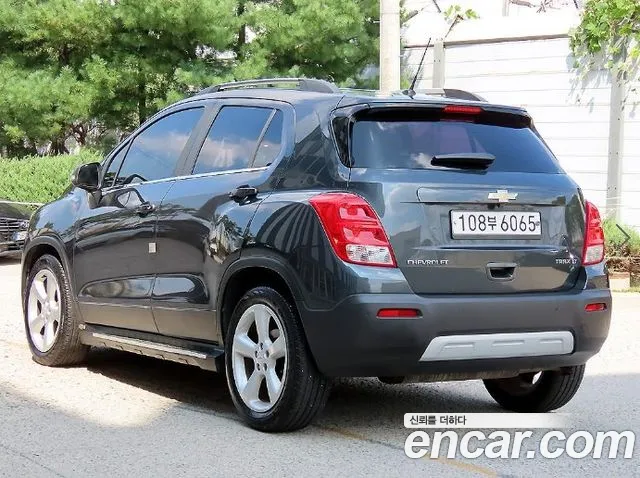ChevroletGMDaewoo Tracker 2016 thumb 3