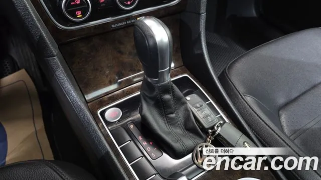 Volkswagen Passat (North America and China) 2015 thumb 9