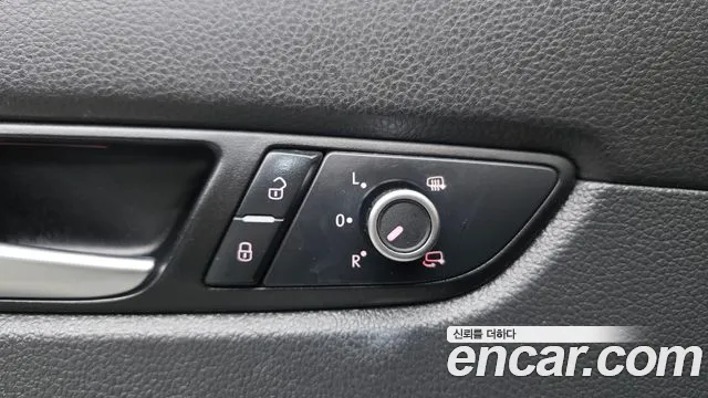 Volkswagen Passat (North America and China) 2015 thumb 12