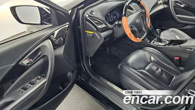 Hyundai Grandeur 2012 thumb 10