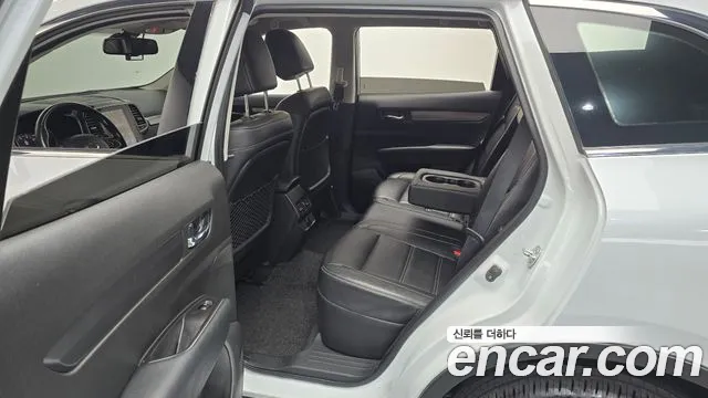 Renault-KoreaSamsung Koleos 2018 thumb 11