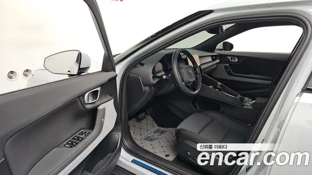 Polestar 2 2023 thumb 9