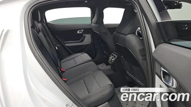 Polestar 2 2023 thumb 11