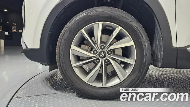 Hyundai Santa Fe 2019 thumb 5