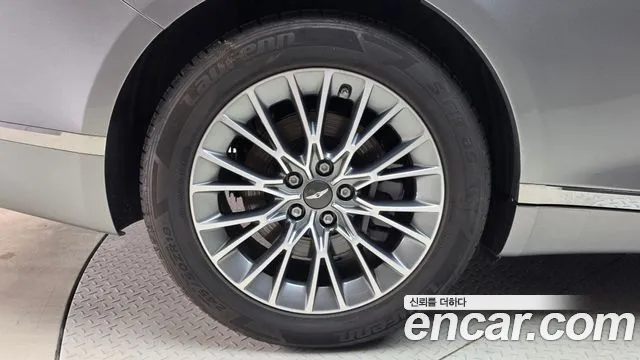 Genesis G80 2023 thumb 5