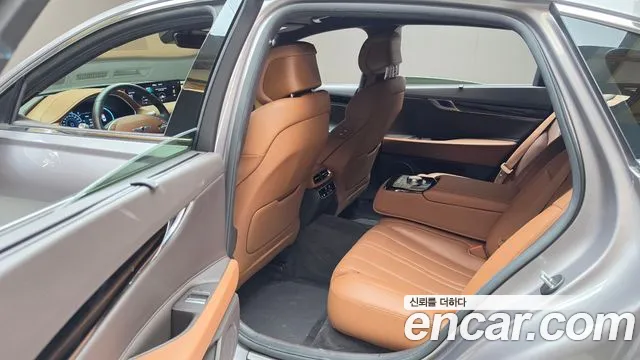 Genesis G80 2023 thumb 12