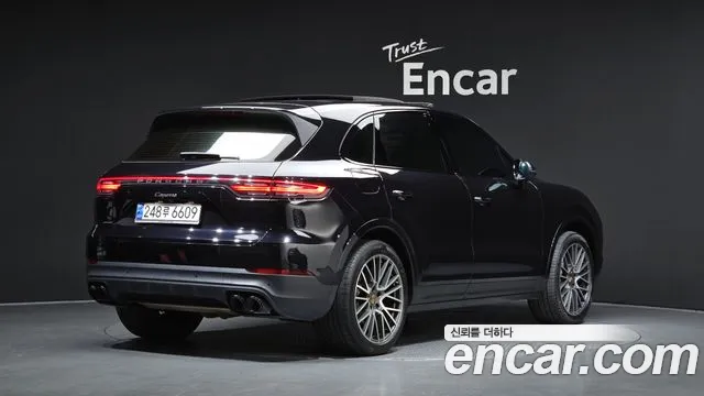 Porsche Cayenne 2020 thumb 2