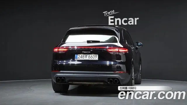 Porsche Cayenne 2020 thumb 4
