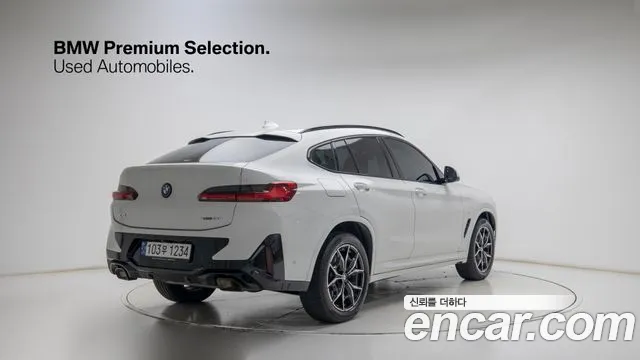 BMW X4 2023 thumb 2