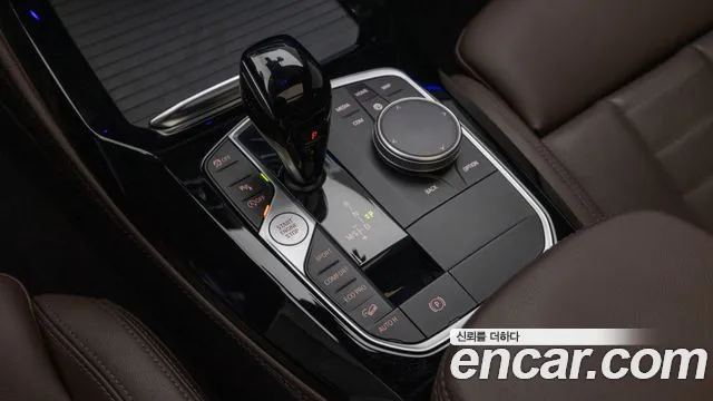 BMW X4 2023 thumb 9