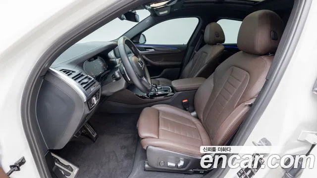 BMW X4 2023 thumb 10