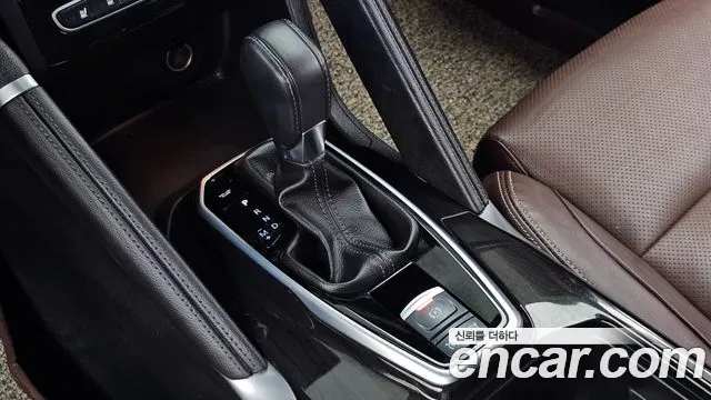 Renault-KoreaSamsung Koleos 2017 thumb 9