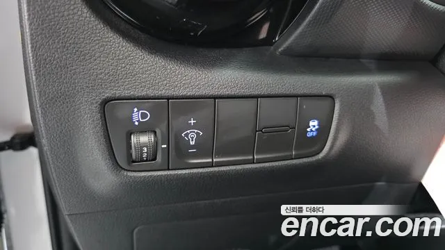 Hyundai Kona 2017 thumb 12