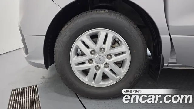 Hyundai Starex 2020 thumb 5