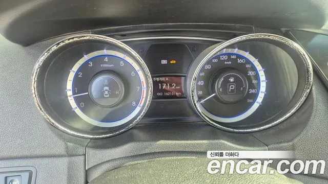 Hyundai Sonata 2011 thumb 8