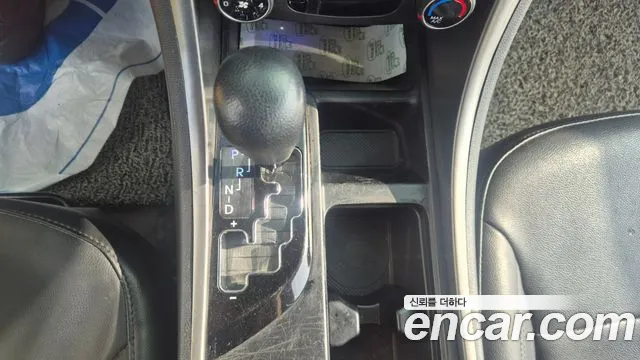 Hyundai Sonata 2011 thumb 9