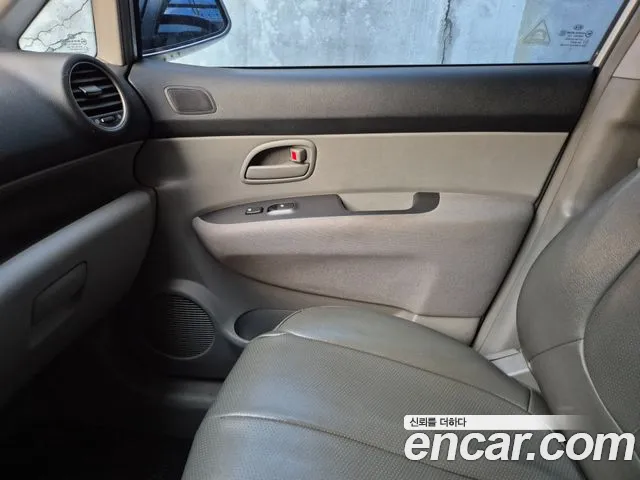 Kia Carens 2006 thumb 8