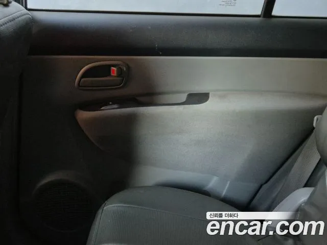 Kia Carens 2006 thumb 10