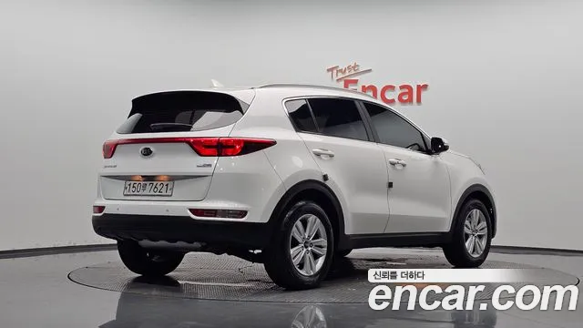 Kia Sportage 2016 thumb 2
