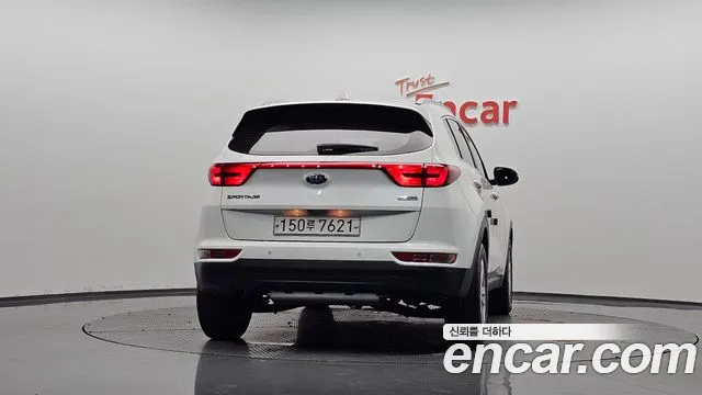 Kia Sportage 2016 thumb 4
