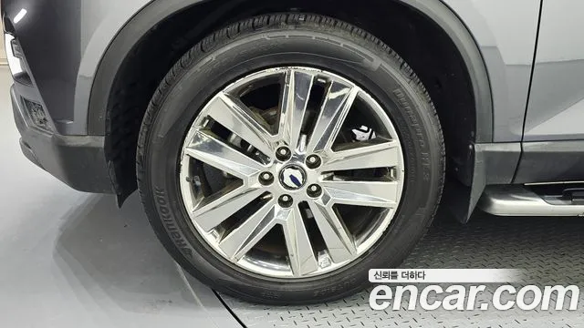 KG_Mobility_Ssangyong Rexton 2018 thumb 5