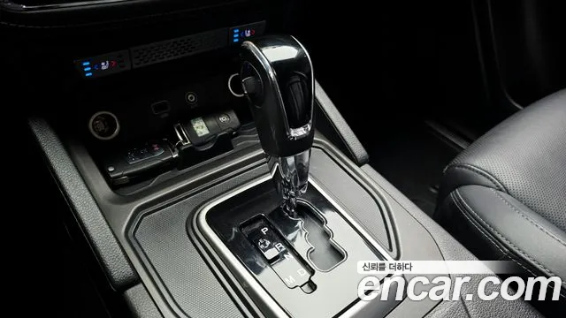 KG_Mobility_Ssangyong Rexton 2018 thumb 9
