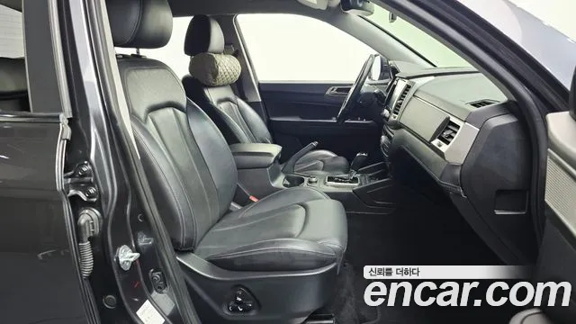 KG_Mobility_Ssangyong Rexton 2018 thumb 12