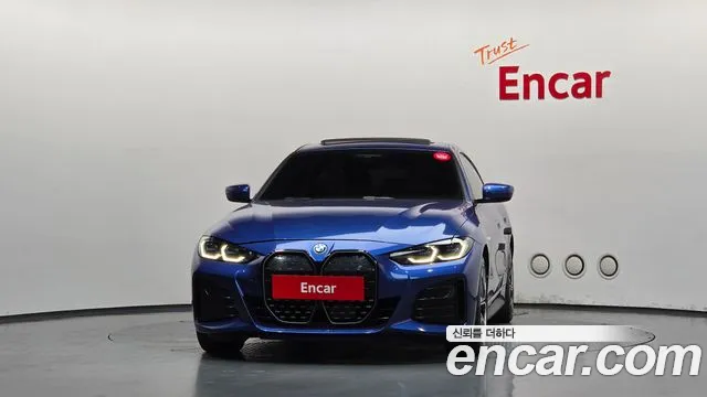 BMW i4 2023 thumb 3