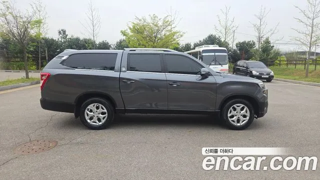 KG_Mobility_Ssangyong Rexton 2023 thumb 2
