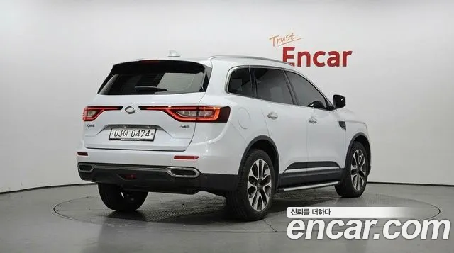 Renault-KoreaSamsung Koleos 2016 thumb 2