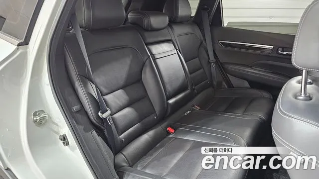 Renault-KoreaSamsung Koleos 2016 thumb 12