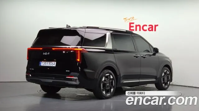 Kia Carnival 2024 thumb 2