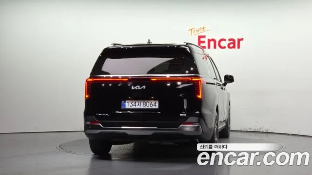 Kia Carnival 2024 thumb 4