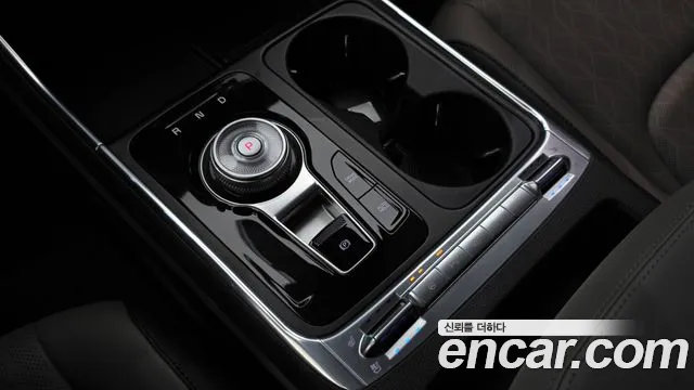 Kia Carnival 2024 thumb 9