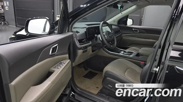 Kia Carnival 2024 thumb 10