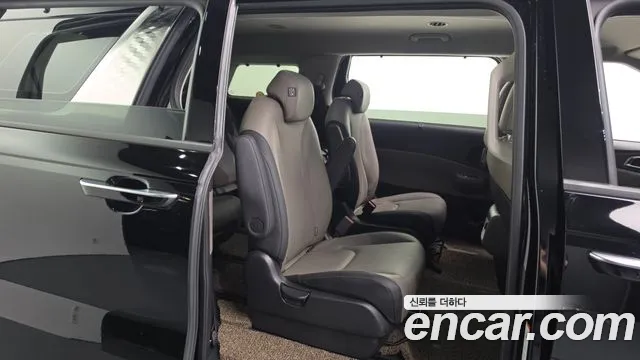 Kia Carnival 2024 thumb 12