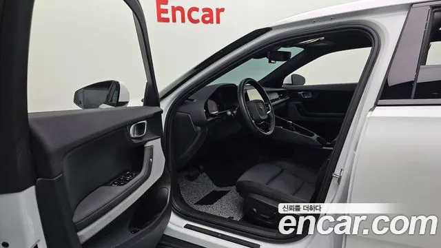 Polestar 2 2022 thumb 10