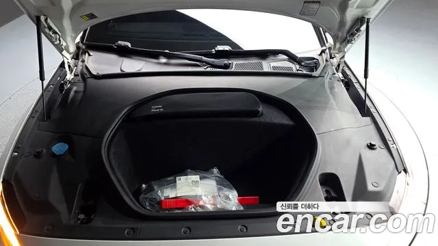Polestar 2 2022 thumb 6