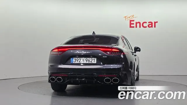 Kia Stinger 2023 thumb 4