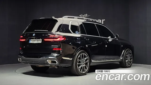 BMW X7 2023 thumb 2