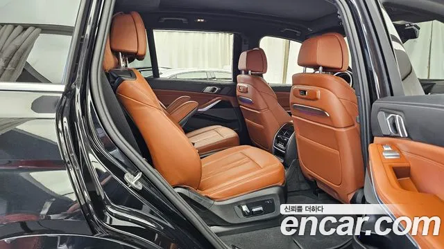 BMW X7 2023 thumb 12