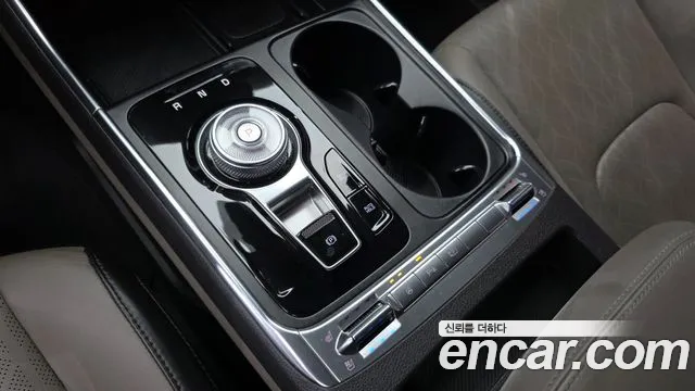 Kia Carnival 2024 thumb 8