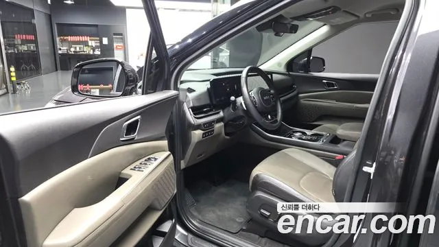 Kia Carnival 2024 thumb 9