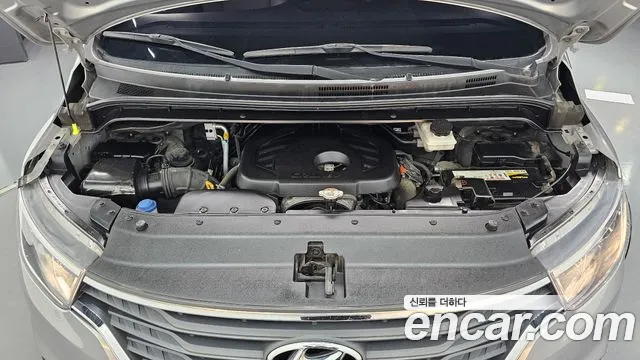 Hyundai Starex 2019 thumb 6