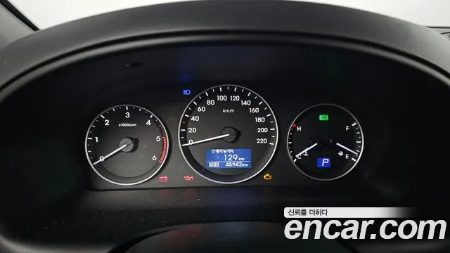 Hyundai Starex 2019 thumb 8