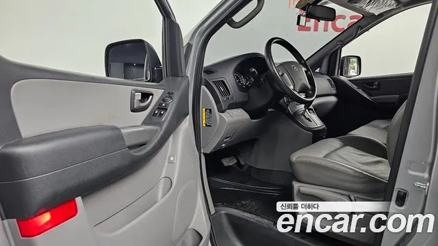Hyundai Starex 2019 thumb 10
