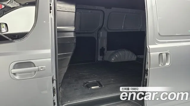 Hyundai Starex 2019 thumb 12