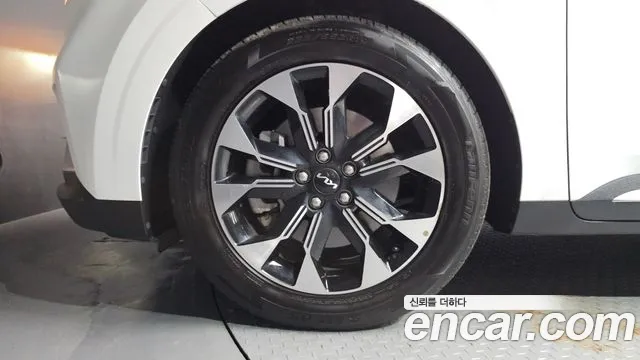 Kia Carnival 2021 thumb 5