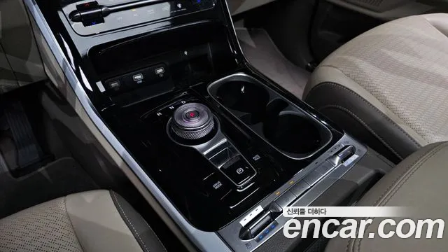Kia Carnival 2021 thumb 9
